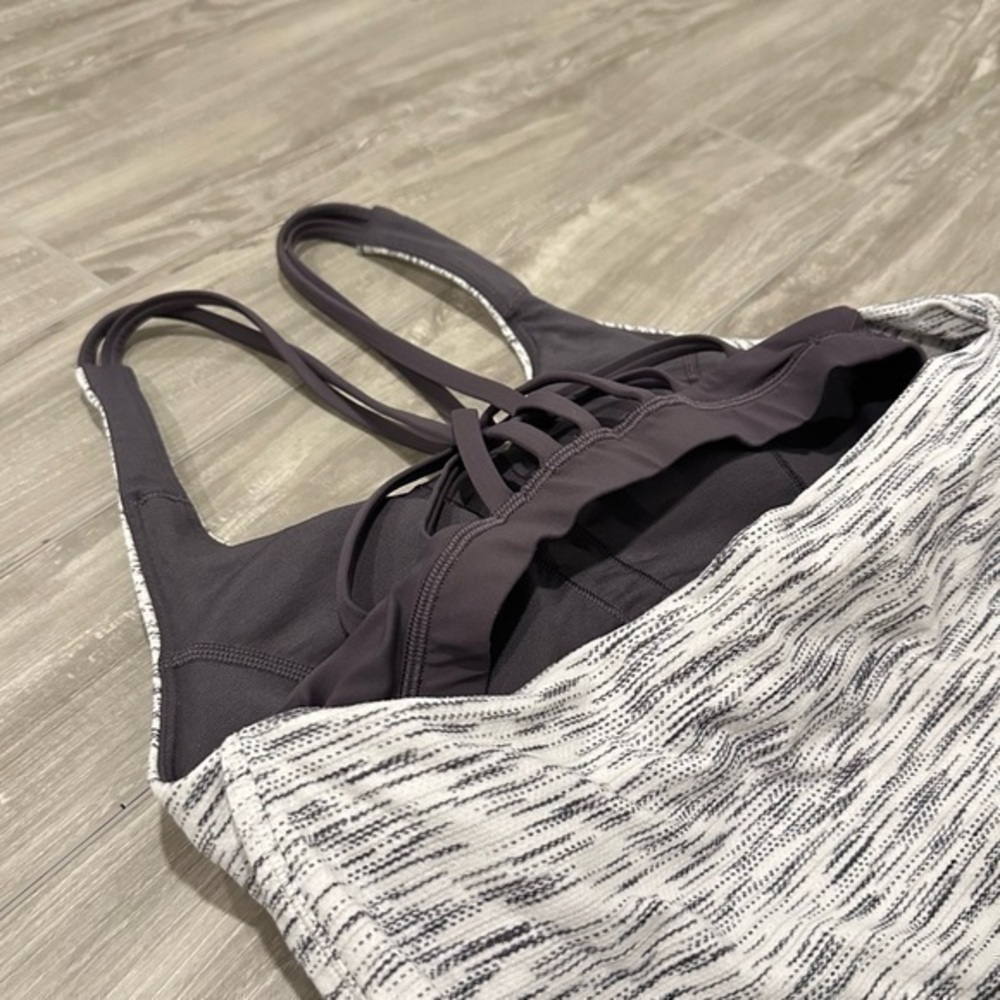 lululemon Raise The Barre Tank Top (Size 4)‎ - Picture 6 of 10